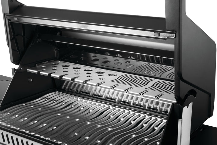 Napoleon Grills Phantom Prestige® 500 Connected RSIB