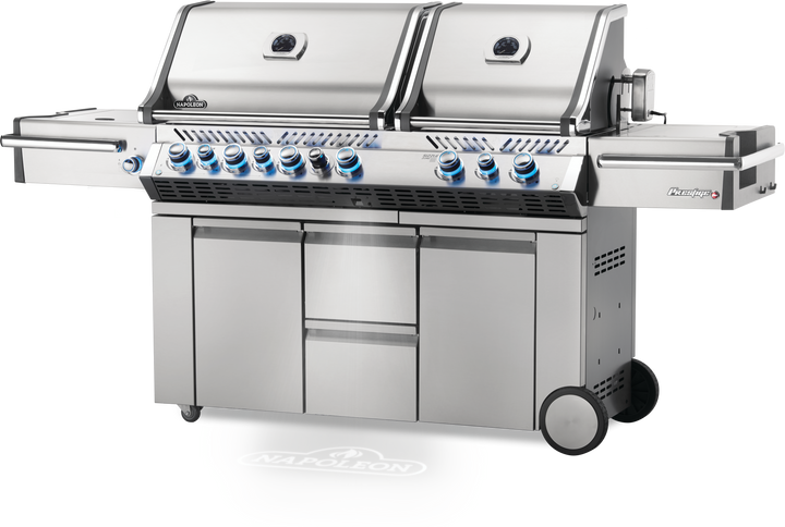 Napoleon Grills Prestige PRO™ 825 Gas Grill