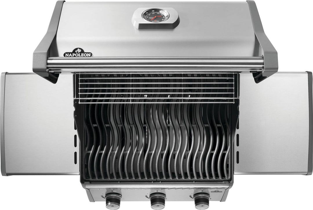 Napoleon Grills Rogue® 425 Gas Grill - Stainless Steel