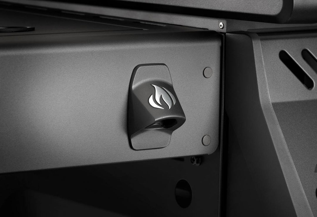 Napoleon Grills Rogue® PRO Phantom 30 Gas Griddle