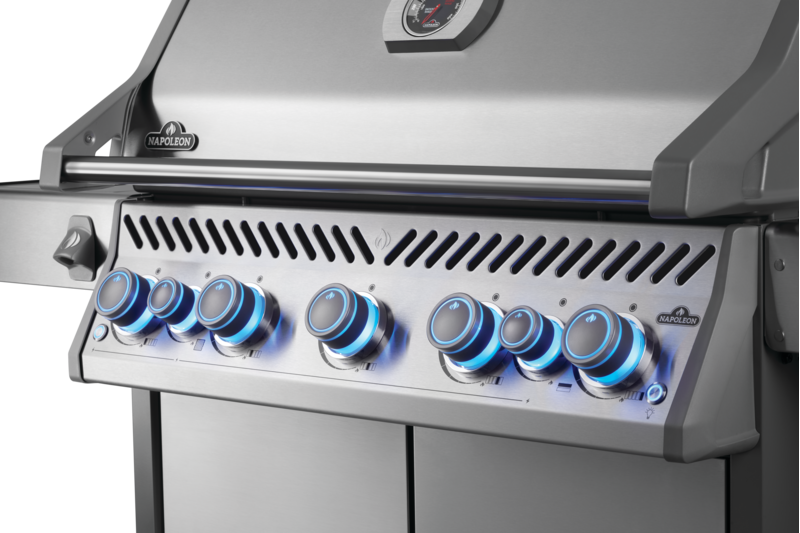 Napoleon Grills Rogue® PRO-S 625 RSIB
